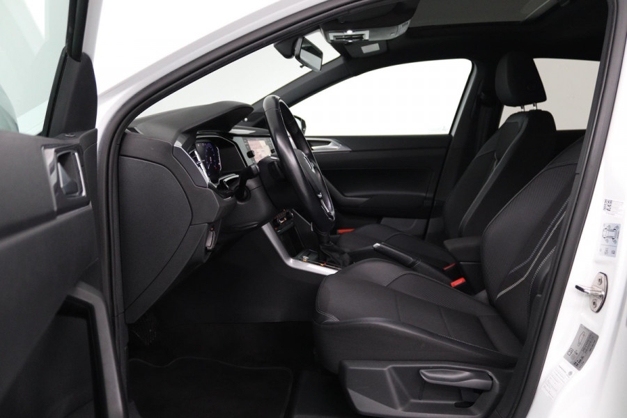 Volkswagen Polo 1.0 TSI Highline R-Line Automaat (PANORAMADAK, DIGITALE COCKPIT, STOELVERWARMING, BEATS-AUDIO, AUTOMAAT)