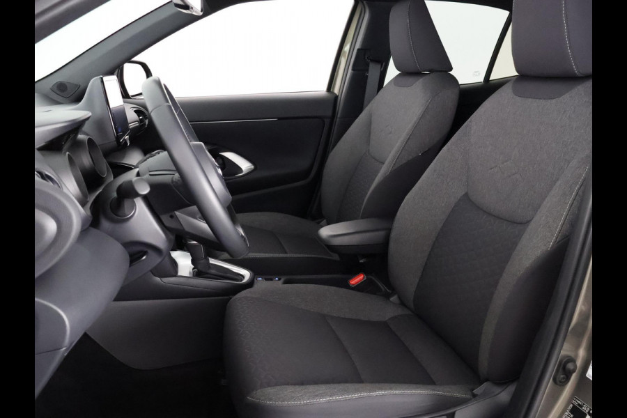 Toyota Yaris Cross 1.5 HYBRID DYNAMIC 1e EIG GARANTIE 2034 NAVIGATIE.CAMERA.ADAPT.CTRUISE. APPLE CARPLAY & ANDROID