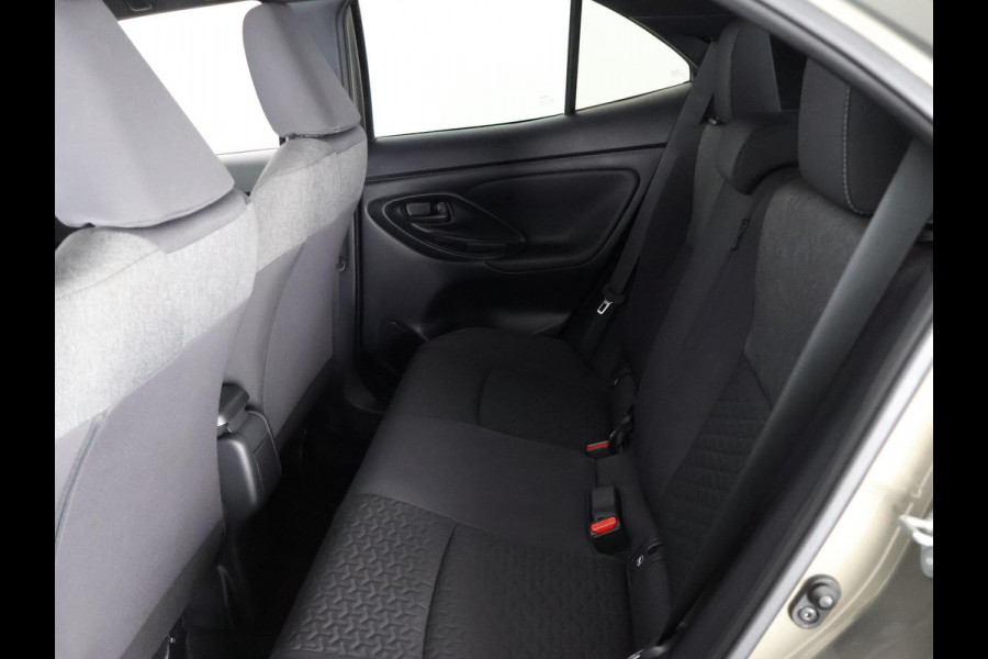 Toyota Yaris Cross 1.5 HYBRID DYNAMIC 1e EIG GARANTIE 2034 NAVIGATIE.CAMERA.ADAPT.CTRUISE. APPLE CARPLAY & ANDROID