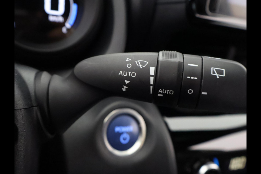 Toyota Yaris Cross 1.5 HYBRID DYNAMIC 1e EIG GARANTIE 2034 NAVIGATIE.CAMERA.ADAPT.CTRUISE. APPLE CARPLAY & ANDROID