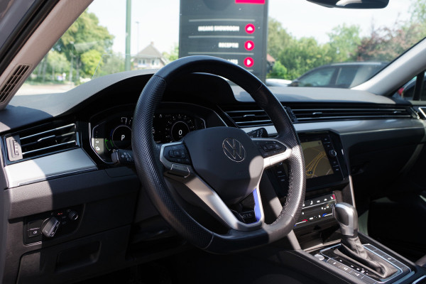 Volkswagen Passat Variant 1.4 TSI 218 PK PHEV GTE BNS R-Line, Panoramadak, Adap. Cruise Control, Matrix-LED, Head-Up, Camera
