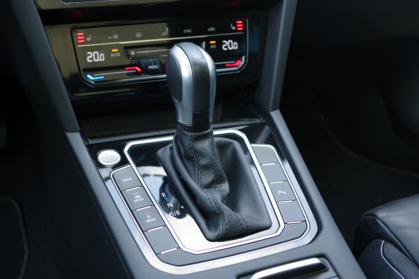 Volkswagen Passat Variant 1.4 TSI 218 PK PHEV GTE BNS R-Line, Panoramadak, Adap. Cruise Control, Matrix-LED, Head-Up, Camera
