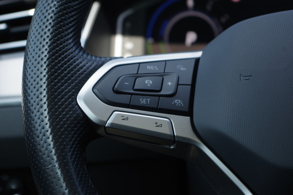 Volkswagen Passat Variant 1.4 TSI 218 PK PHEV GTE BNS R-Line, Panoramadak, Adap. Cruise Control, Matrix-LED, Head-Up, Camera