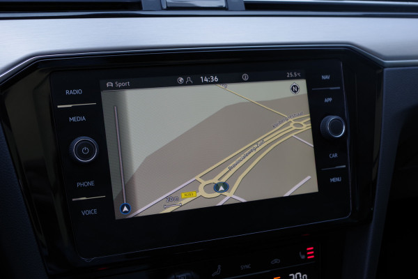 Volkswagen Passat Variant 1.4 TSI 218 PK PHEV GTE BNS R-Line, Panoramadak, Adap. Cruise Control, Matrix-LED, Head-Up, Camera