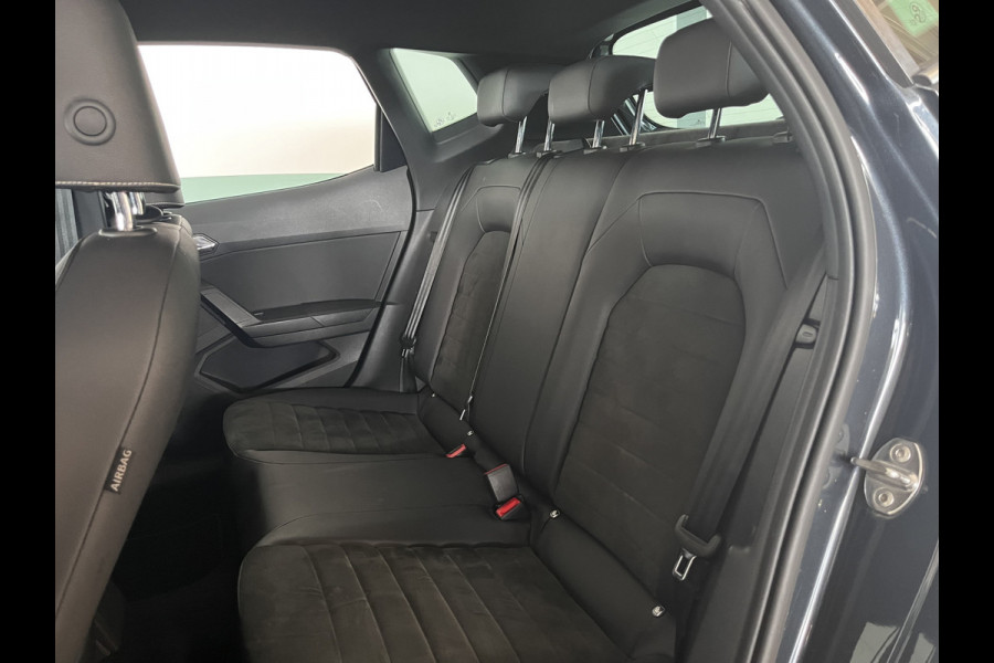 Seat Arona 1.0 TSI Xcellence Business Intense Automaat Apple carplay,parkeer assistent