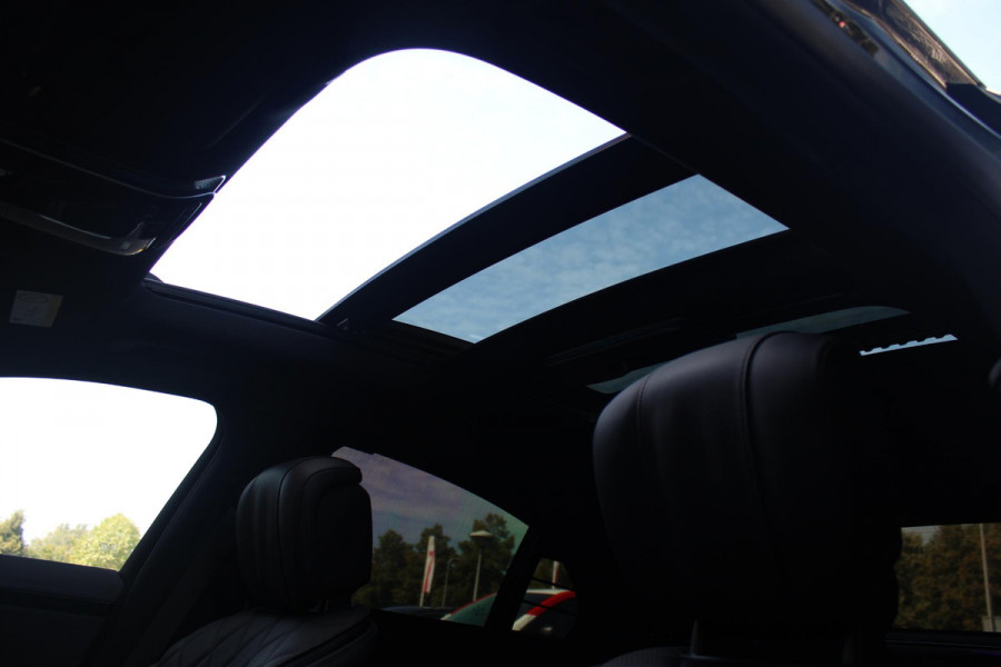 Mercedes-Benz S-Klasse 580e 4MATIC AMG LINE 510PK | PANORAMISCH SCHUIF / KANTELDAK | 360° CAMERA | BURMESTER PREMIUM AUDIO | NAPPA LEDEREN BEKLEDING | VOORSTOELEN ELEKTRISCH VERSTELBAAR MET GEHEUGEN | VOORSTOELEN EN ACHTERBANK GEVENTILEERD / VERWARMD | MBUX AUGMENT REALITY NAVIGATIE / HEAD UPP DISPLAY | MULTIMEDIA MBUX ( ACHTERBANK TABLET | ZWARTE HEMEL BEKLEDING | AIRBALANCE PAKKET (LUCHTREINIGING SYSTEEM) | MEESTURENDE ACHTERAS |  4 ZONE CLIMATE CONTROL |  ADAPTIVE RUITERWISSER ISTALLATIE  ( MAGIC  VISION CONTROL) |