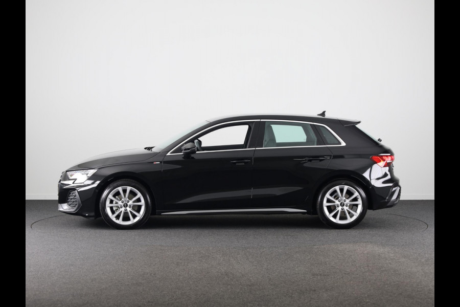 Audi A3 Sportback 30 TFSI S edition 116 pk S-tronic | Verlengde garantie | Navigatie | Parkeersensoren (Park assist) | Achteruitrijcamera | Adaptieve cruise control | S-Line |