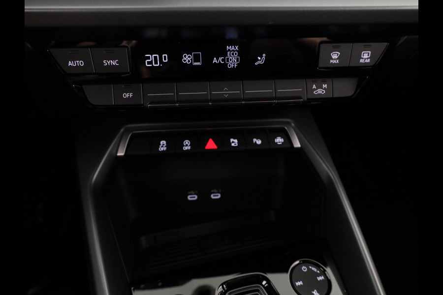 Audi A3 Sportback 30 TFSI S edition 116 pk S-tronic | Verlengde garantie | Navigatie | Parkeersensoren (Park assist) | Achteruitrijcamera | Adaptieve cruise control | S-Line |