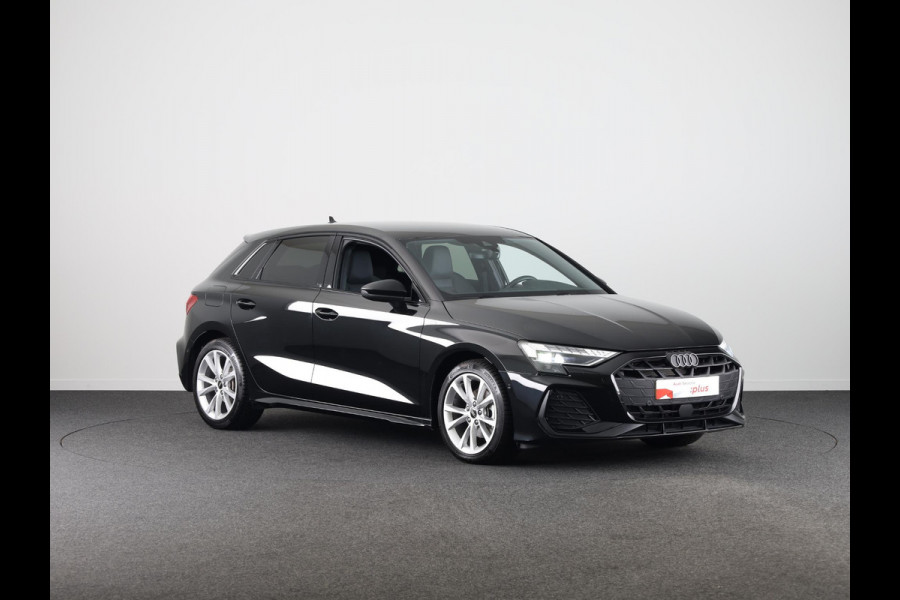 Audi A3 Sportback 35 TFSI S edition 150 pk S-tronic | Private lease vanaf € 670,- pm | Navigatie | Parkeersensoren (Park assist) | Apple Carplay/Android Auto | S-Line |