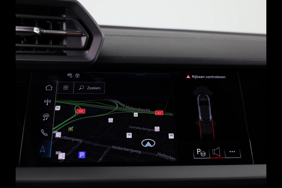 Audi A3 Sportback 35 TFSI S edition 150 pk S-tronic | Private lease vanaf € 670,- pm | Navigatie | Parkeersensoren (Park assist) | Apple Carplay/Android Auto | S-Line |