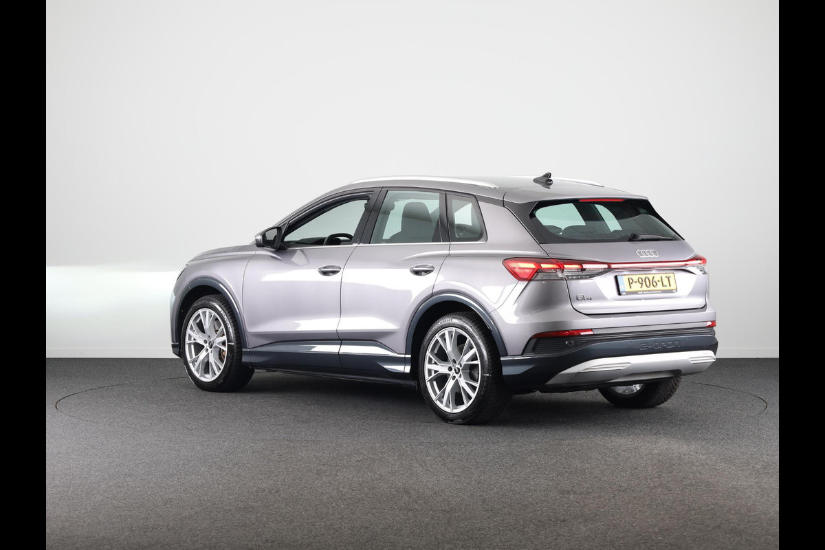 Audi Q4 e-tron 40 Advanced edition 77 kWh 204 pk | Navigatie | Warmtepomp | Parkeersensoren achter | Autom. airco (3 zones) | Matrix LED koplampen | Lichtmetalen velgen 20" |