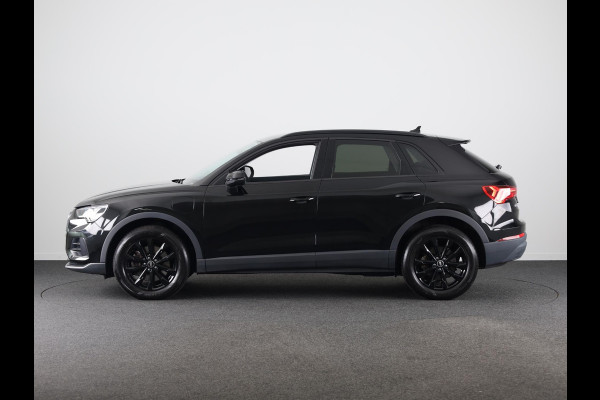 Audi Q3 45 TFSI e Business Edition 245 pk S-tronic | Navigatie | Elektr. trekhaak | Parkeersensoren | Achteruitrijcamera | LED koplampen | Stoelverwarming |