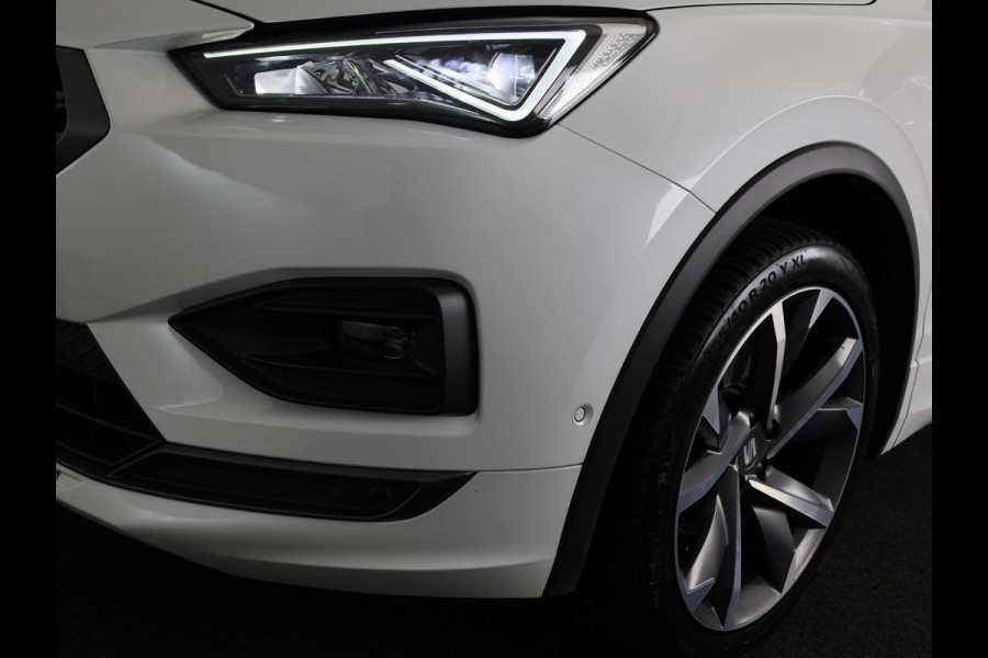 Seat Tarraco 1.5 TSI FR Business Intense 7p. 150 pk Automaat (DSG) | Verlengde garantie | Navigatie | Panoramadak | Parkeersensoren (Park assist) | Rondomzicht camera | Keyless pakket |