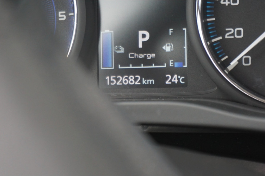 Mitsubishi Outlander PHEV Intense+ AUTOMAAT SCHUIFDAK | ELEK.KLEP | CARPLAY | HAAK! VERKOCHT