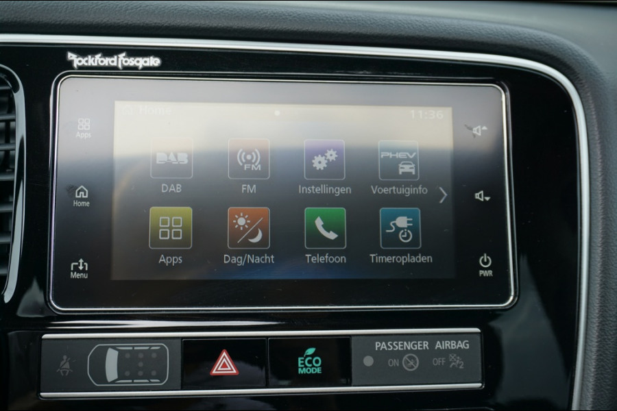 Mitsubishi Outlander PHEV Intense+ AUTOMAAT SCHUIFDAK | ELEK.KLEP | CARPLAY | HAAK! VERKOCHT