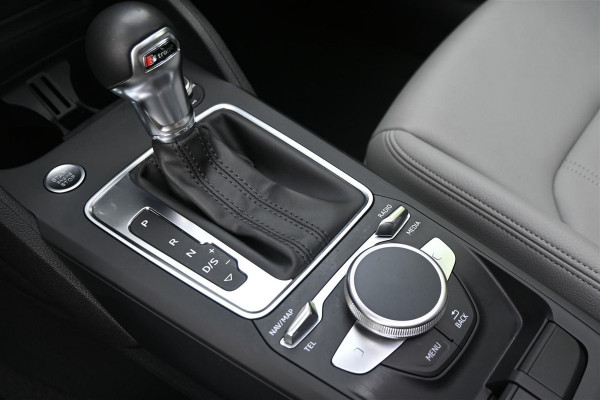 Audi Q2 2.0 40 TFSI Quattro S-Line Pano Leder Virtual A.Cruise '17