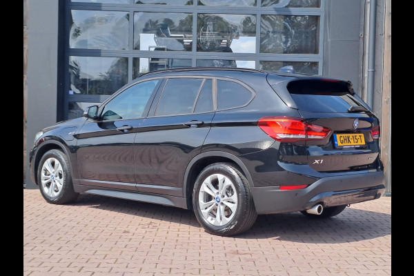 BMW X1 xDrive25e High Executive PHEV | Led | Trekhaak | Leder | Elek. klep | Navi | Camera | Stoelverwarming |