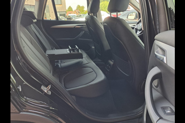 BMW X1 xDrive25e High Executive PHEV | Led | Trekhaak | Leder | Elek. klep | Navi | Camera | Stoelverwarming |