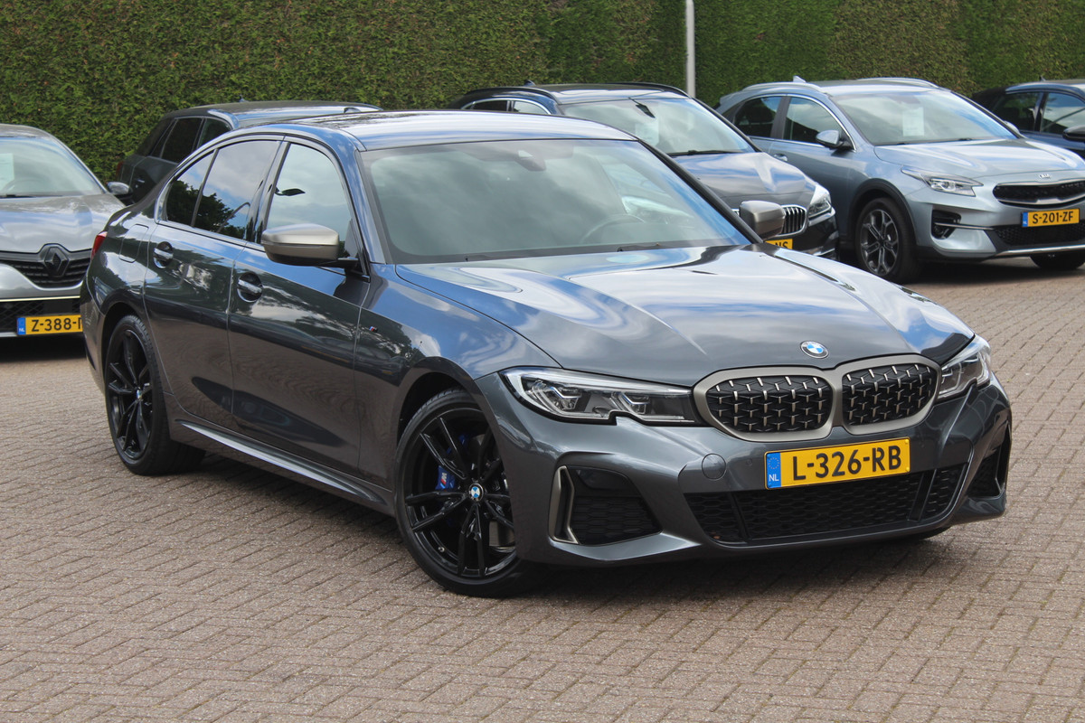 BMW 3-serie M340i xDrive / Trekhaak / Leder / Memory seats / 19'' / DAB / Navigatie / Stoelverwarming / DAB / Cruise Control