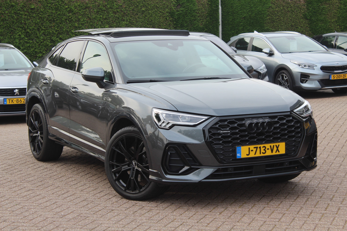Audi Q3 Sportback 45 TFSI quattro edition one / Trekhaak / Panoramadak / Camera / Leder / 20'' / Matrix LED / Navigatie / Stoelverwarming / DAB / ACC