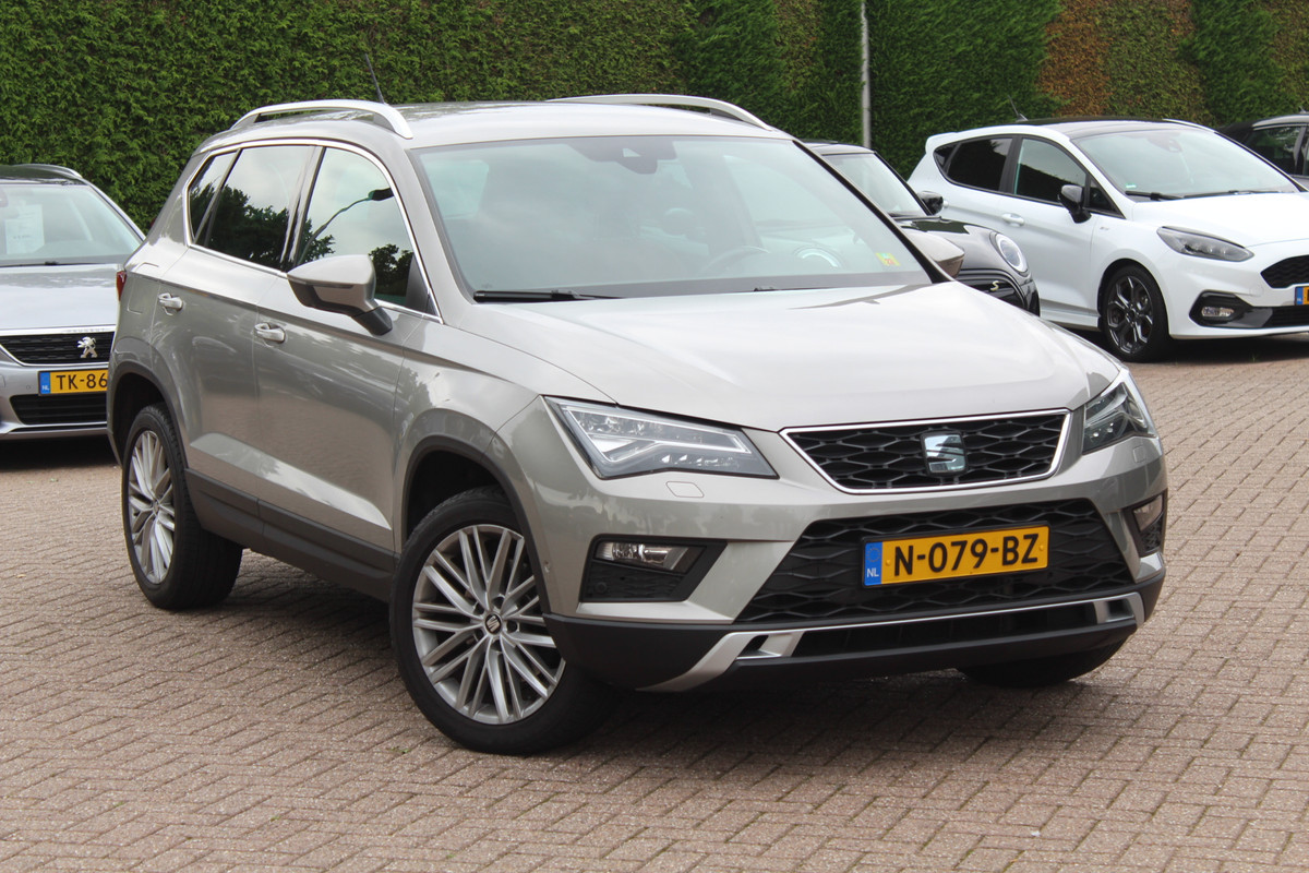 Seat Ateca 1.4 EcoTSI Xcellence / Trekhaak / Camera / Leder / Standkachel / 18'' / Navigatie / Dodehoek / Stoelverwarming / ACC