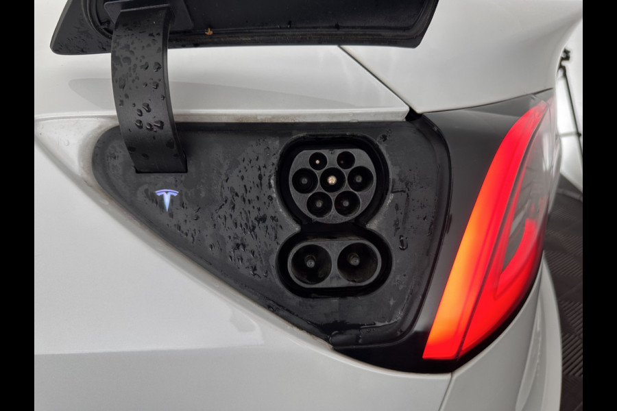 Tesla Model 3 Standard RWD Plus 60 kWh [ 3-Fase ] (INCL-BTW) Aut. *PANO | AUTO-PILOT | LUXURY-LEATHER | KEYLESS | FULL-LED | MEMORY-PACK | SURROUND-VIEW | DAB | CARPLAY | DIGI-COCKPIT | LANE-ASSIST | COMFORT-SEATS | 18"ALU*