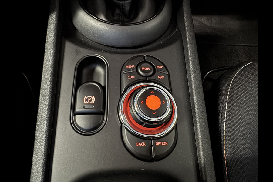 MINI Clubman 1.5 Cooper 136PK Business Edition Automaat | Navi | Cruise | Clima | PDC achter