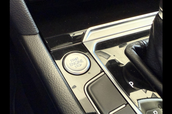 Volkswagen Passat Variant 1.4 TSI ACT Highline Automaat | Panoramadak | Adaptive cruise | Stoelverwarming | PDC V+A | LED