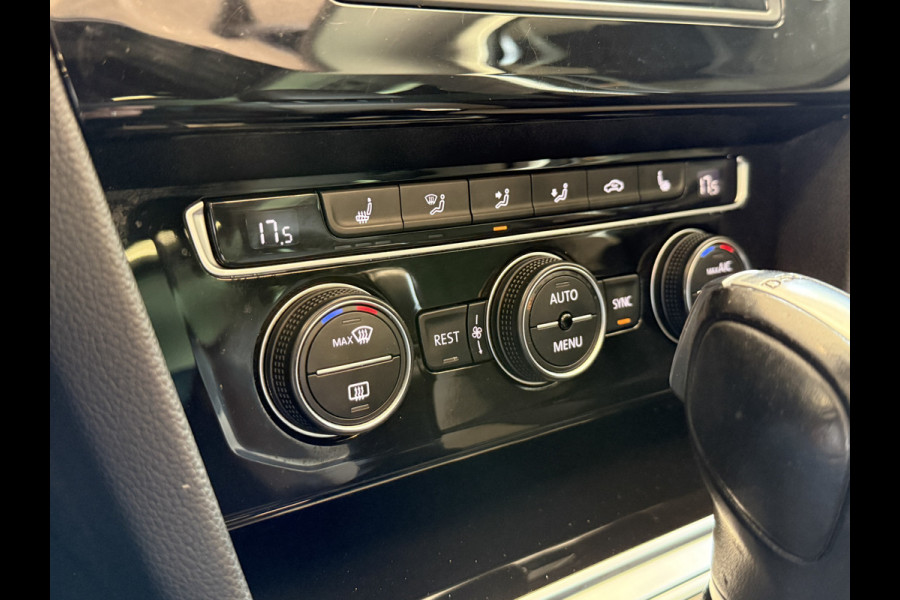 Volkswagen Passat Variant 1.4 TSI ACT Highline Automaat | Panoramadak | Adaptive cruise | Stoelverwarming | PDC V+A | LED