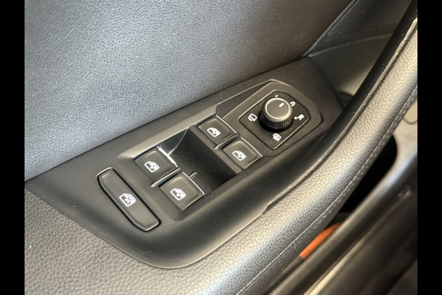 Volkswagen Passat Variant 1.4 TSI ACT Highline Automaat | Panoramadak | Adaptive cruise | Stoelverwarming | PDC V+A | LED