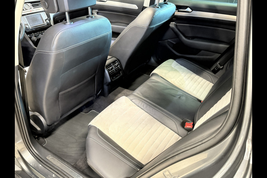 Volkswagen Passat Variant 1.4 TSI ACT Highline Automaat | Panoramadak | Adaptive cruise | Stoelverwarming | PDC V+A | LED