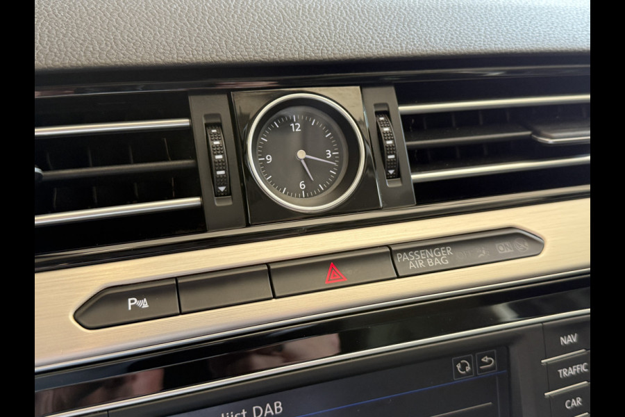 Volkswagen Passat Variant 1.4 TSI ACT Highline Automaat | Panoramadak | Adaptive cruise | Stoelverwarming | PDC V+A | LED