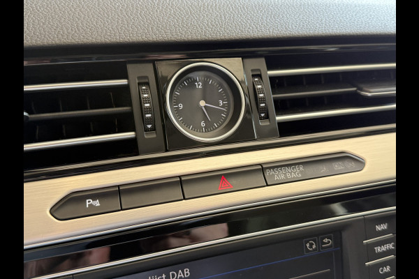 Volkswagen Passat Variant 1.4 TSI ACT Highline Automaat | Panoramadak | Adaptive cruise | Stoelverwarming | PDC V+A | LED