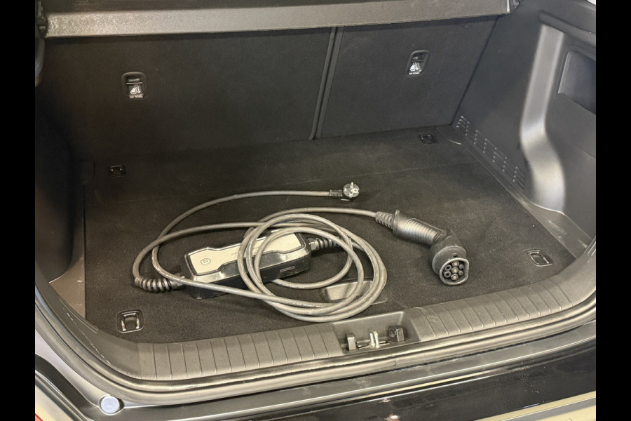Hyundai Kona EV Comfort 64 kWh | SOH 98.6% | Camera | Apple Carplay | Adaptieve Cruise control