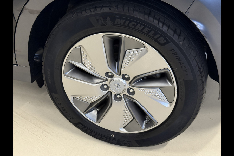 Hyundai Kona EV Comfort 64 kWh | SOH 98.6% | Camera | Apple Carplay | Adaptieve Cruise control