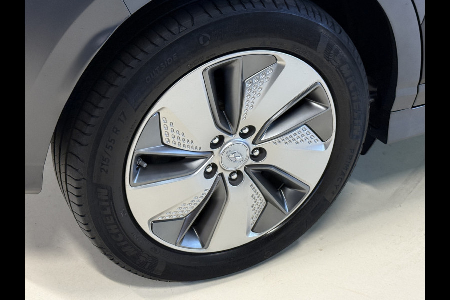Hyundai Kona EV Comfort 64 kWh | SOH 98.6% | Camera | Apple Carplay | Adaptieve Cruise control