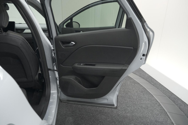 Renault Captur TCe 90 Techno | Nieuw Model | Camera | Navigatie | Apple Carplay | Pack Full Screen | 18 Inch Lichtmetalen Velgen