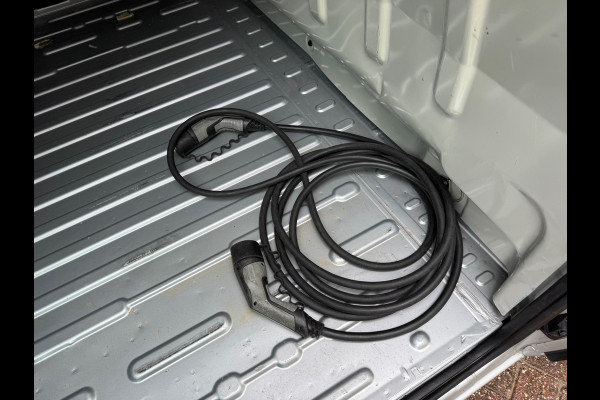 Citroën e-Jumper 70 kWh AC + DC Laden - 100 % Elektrische - L3H2 - Camera - Airco