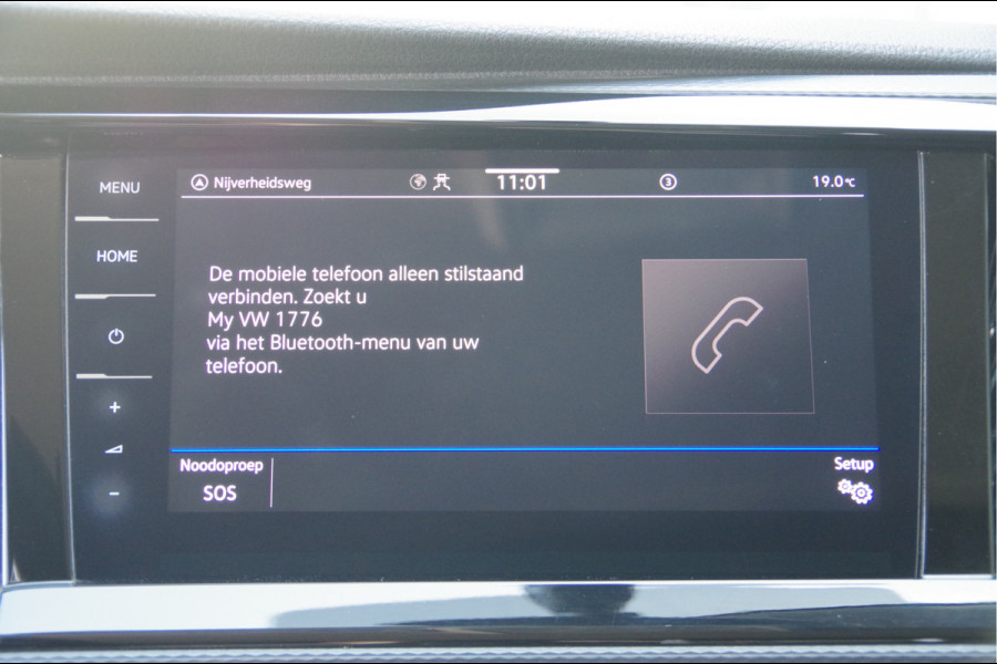 Volkswagen Transporter 2.0 TDI L2 BULLI 150PK AUT. LED, LEDER, TREKHAAK, ADAPT. CRUISE, DIGITAL COCKPIT, NAVI, AIRCO, CARPLAY, PARKEERSENSOREN, NL AUTO