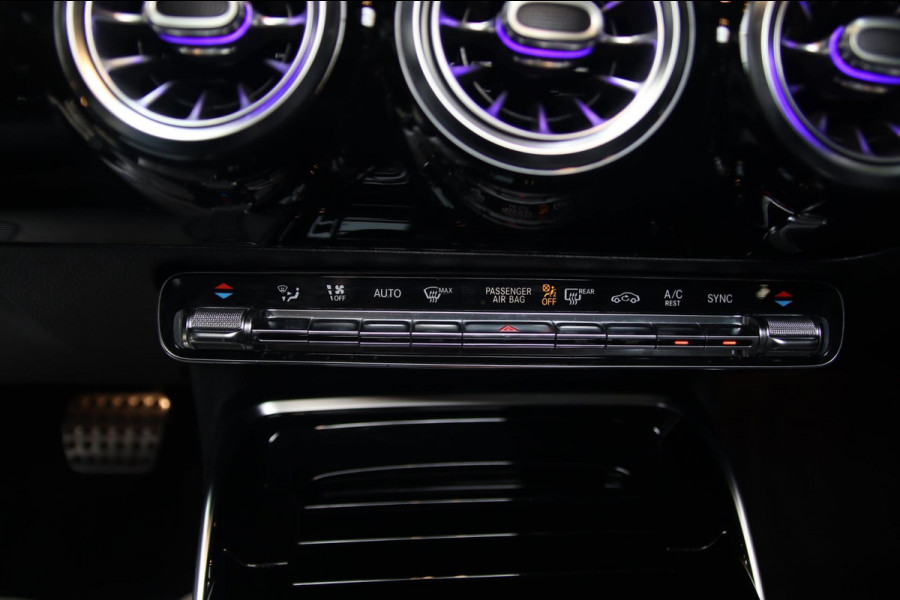 Mercedes-Benz A-Klasse A35 AMG Edition 1 (LIMITED EDITION) PANO-MEMORY Mercedes-Benz A-Klasse A35 AMG Edition 1 (LIMITED EDITION) PANO-MEMORY