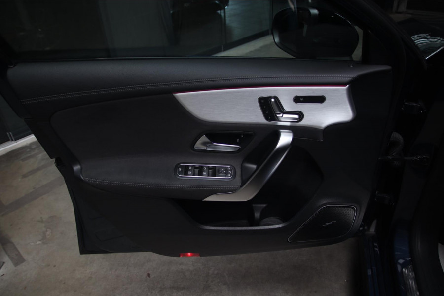 Mercedes-Benz A-Klasse A35 AMG Edition 1 (LIMITED EDITION) PANO-MEMORY Mercedes-Benz A-Klasse A35 AMG Edition 1 (LIMITED EDITION) PANO-MEMORY