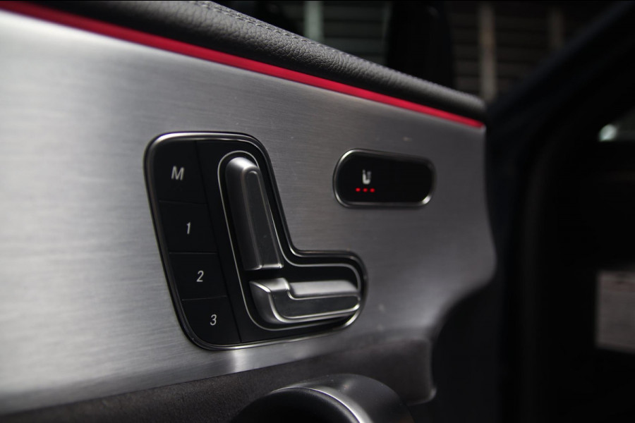 Mercedes-Benz A-Klasse A35 AMG Edition 1 (LIMITED EDITION) PANO-MEMORY Mercedes-Benz A-Klasse A35 AMG Edition 1 (LIMITED EDITION) PANO-MEMORY