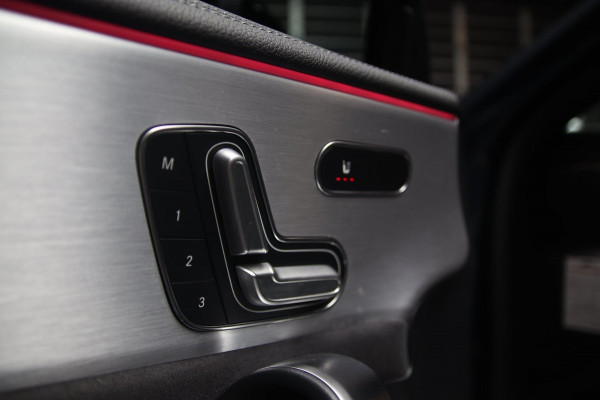 Mercedes-Benz A-Klasse A35 AMG Edition 1 (LIMITED EDITION) PANO-MEMORY Mercedes-Benz A-Klasse A35 AMG Edition 1 (LIMITED EDITION) PANO-MEMORY