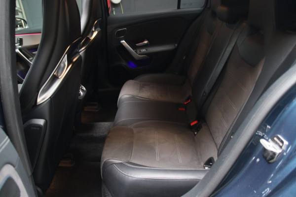 Mercedes-Benz A-Klasse A35 AMG Edition 1 (LIMITED EDITION) PANO-MEMORY Mercedes-Benz A-Klasse A35 AMG Edition 1 (LIMITED EDITION) PANO-MEMORY