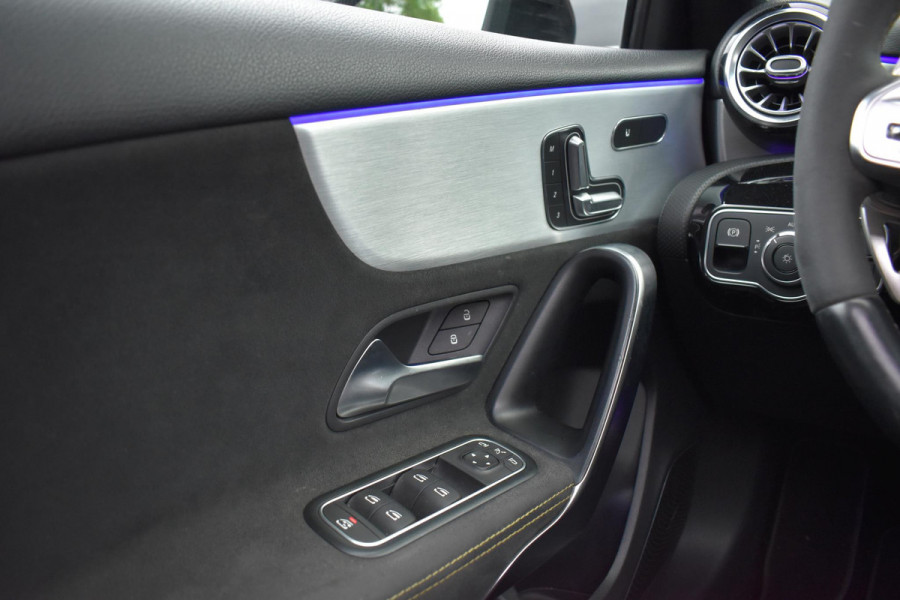 Mercedes-Benz A-Klasse AMG A45 S 4MATIC+ Edition One Pano Keyless