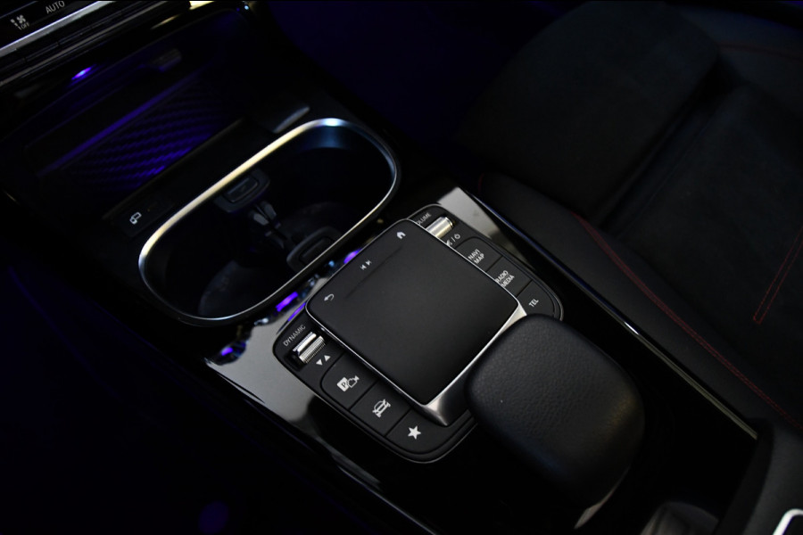 Mercedes-Benz A-Klasse 250 Premium Plus, Burmester, Schuifkantel, Sfeerverlichting