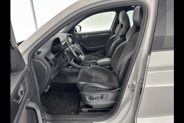 Škoda Kodiaq 1.5 TSI Sportline Business Aut. *PANO | LEATHER-ALCANTARA | FULL-LED | ADAPTIVE-CRUISE | BLIND-SPOT | MEMORY-PACK | CANTON-SOUND | CAMERA | KEYLESS | DIGI-COCKPIT | HEATED-SPORTSEATS | DAB+ | AMBIENT-LIGHT | CARBON | .