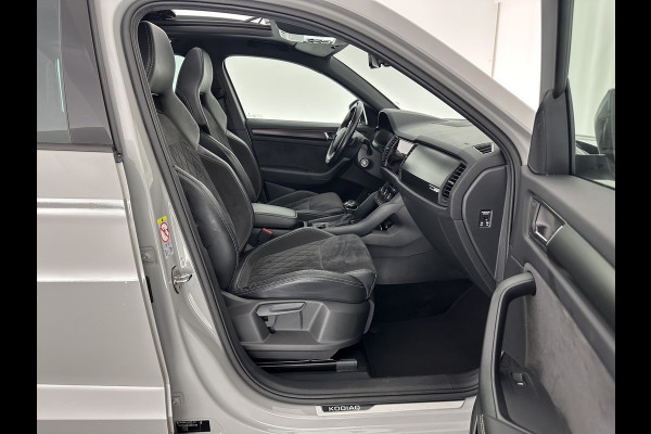 Škoda Kodiaq 1.5 TSI Sportline Business Aut. *PANO | LEATHER-ALCANTARA | FULL-LED | ADAPTIVE-CRUISE | BLIND-SPOT | MEMORY-PACK | CANTON-SOUND | CAMERA | KEYLESS | DIGI-COCKPIT | HEATED-SPORTSEATS | DAB+ | AMBIENT-LIGHT | CARBON | .