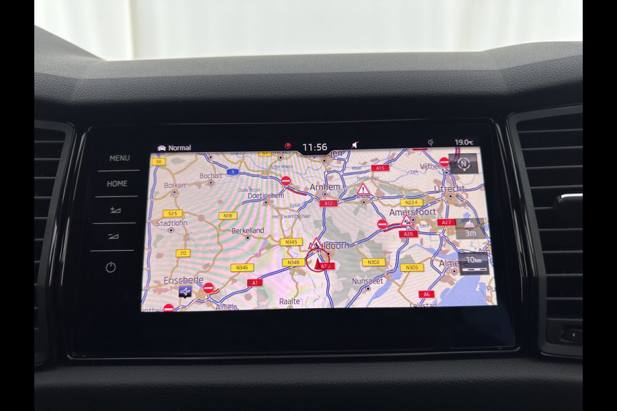 Škoda Kodiaq 1.5 TSI Sportline Business Aut. *PANO | LEATHER-ALCANTARA | FULL-LED | ADAPTIVE-CRUISE | BLIND-SPOT | MEMORY-PACK | CANTON-SOUND | CAMERA | KEYLESS | DIGI-COCKPIT | HEATED-SPORTSEATS | DAB+ | AMBIENT-LIGHT | CARBON | .