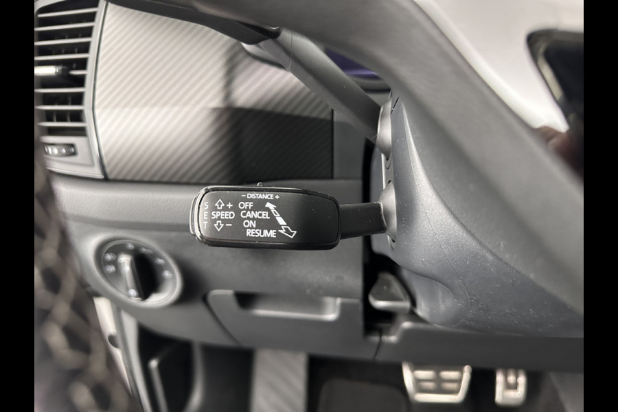 Škoda Kodiaq 1.5 TSI Sportline Business Aut. *PANO | LEATHER-ALCANTARA | FULL-LED | ADAPTIVE-CRUISE | BLIND-SPOT | MEMORY-PACK | CANTON-SOUND | CAMERA | KEYLESS | DIGI-COCKPIT | HEATED-SPORTSEATS | DAB+ | AMBIENT-LIGHT | CARBON | .